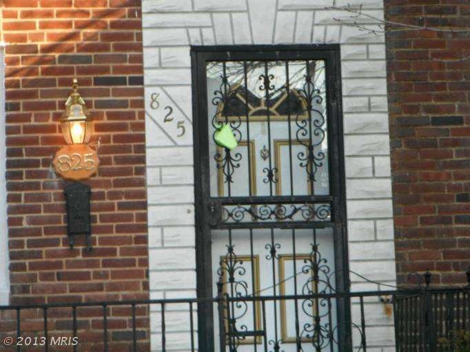 825 Wildwood Pkwy, Baltimore, MD 21229 - photo 1