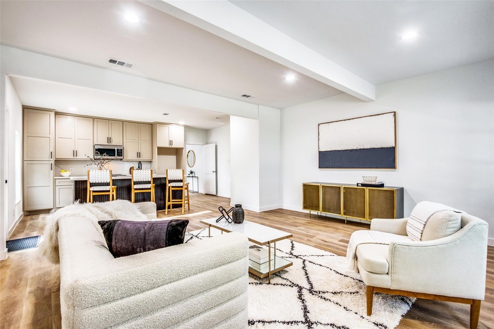 5927 Bryan Pkwy, Dallas, TX 75206 - photo 1