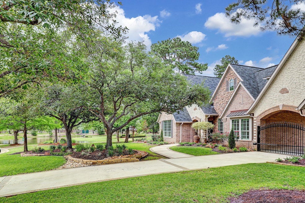 Welcome home to 16630 Coles Crossing Drive!