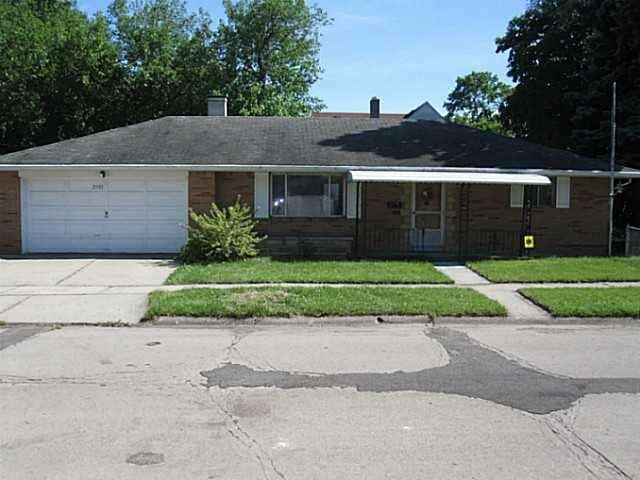 2351 Groveland Rd, Toledo, OH 43613 - photo 1