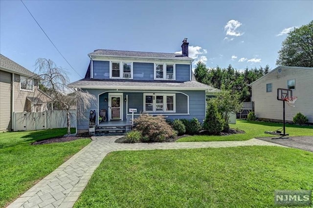 310 Bradley Ave, Northvale, NJ 07647 - photo 1