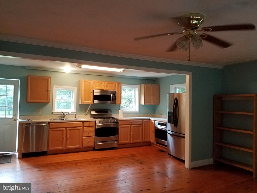 397 Pyletown Rd, Boyce, VA 22620 - photo 1