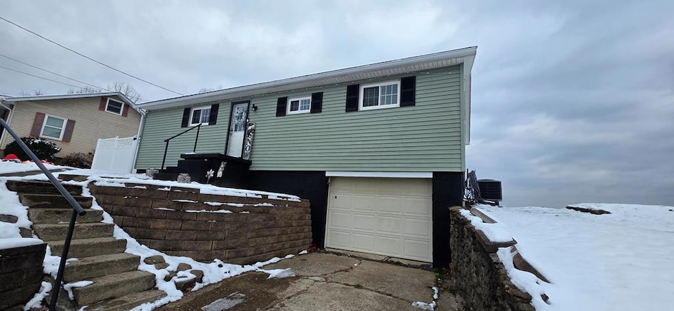 9 Gypsy Dr, Moundsville, WV 26041 - photo 1