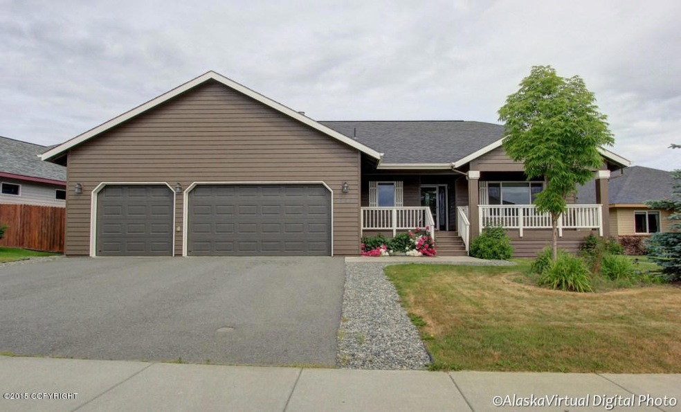 Welcome Home! 5565 Yukon Charlie Loop