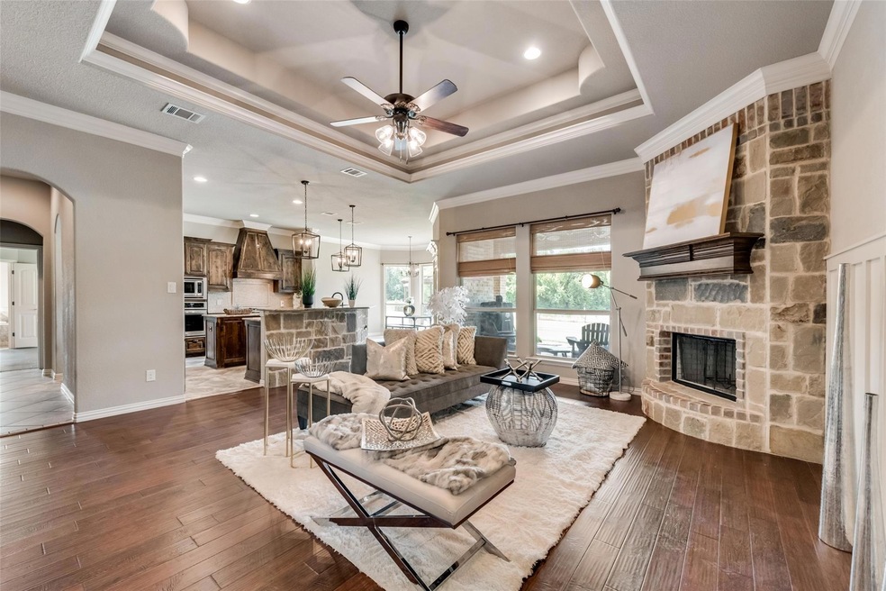 152 Spring Meadow Dr, Springtown, TX 76082 - photo 1