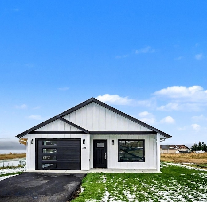 3740 S Wyoming St, Butte, MT 59701 - photo 1