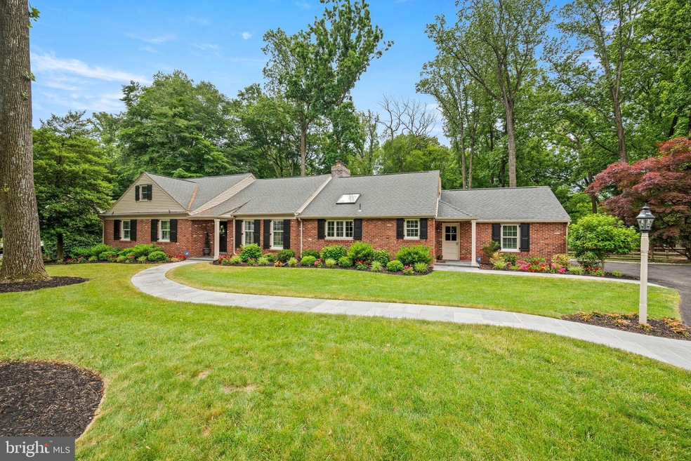 722 Woodcrest Rd, Wayne, PA 19087 - photo 1