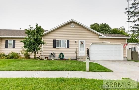 115 S 4th W, Rexburg, ID 83440 - photo 1