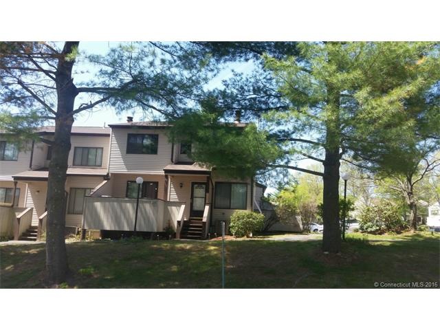 126 Cottonwood Rd unit 126, Newington, CT 06111 - photo 1