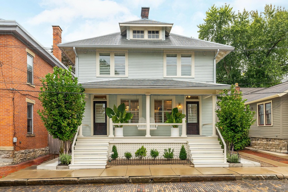 224 Lear St-10