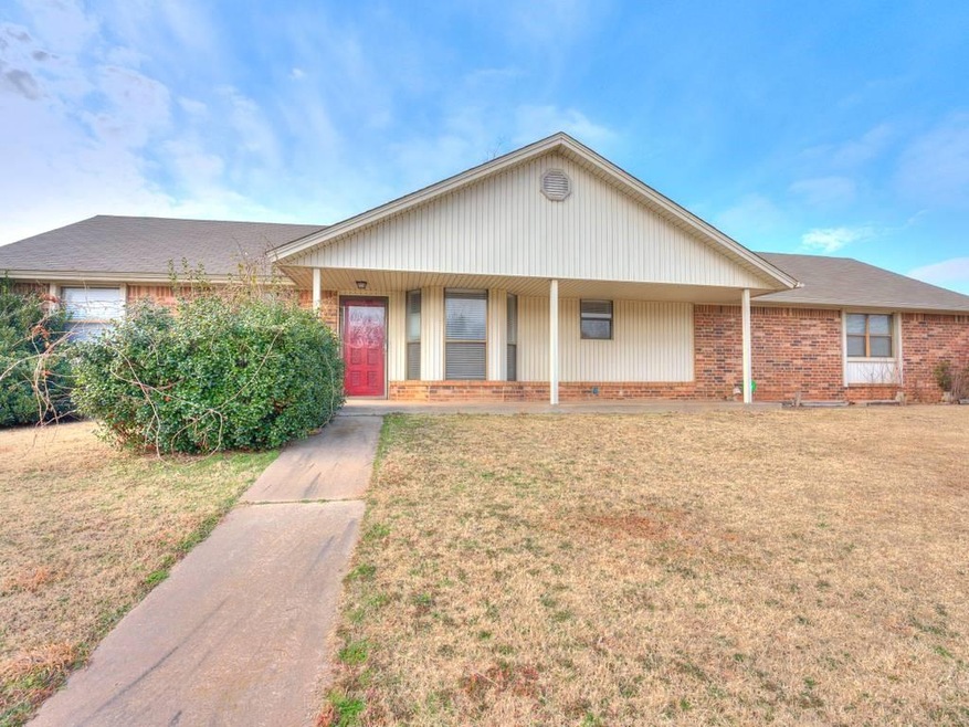 1005 David Rd, Moore, OK 73160 - photo 1