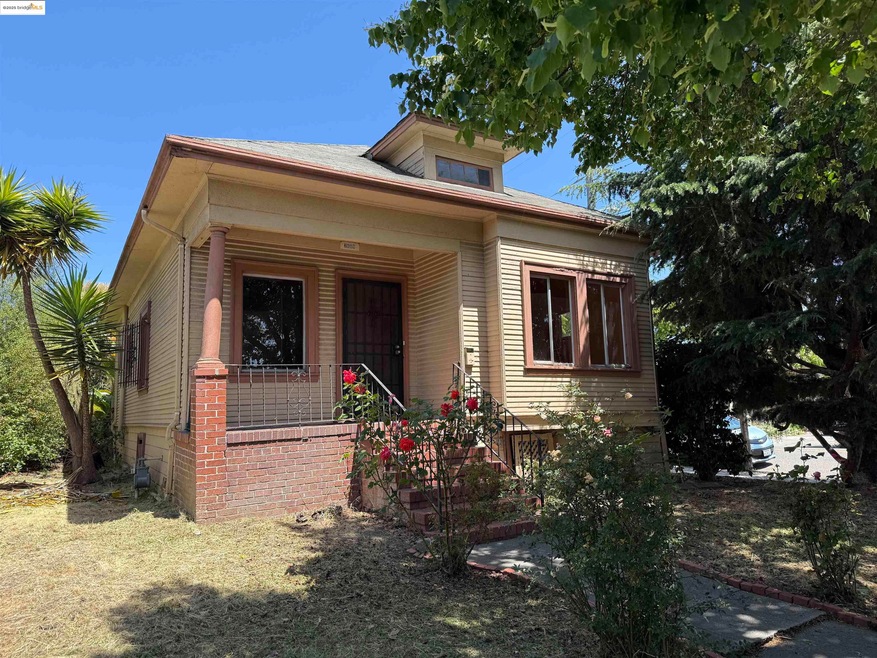 2619 Mathews St, Berkeley, CA 94702 - photo 1
