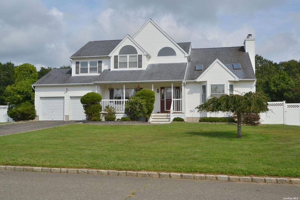 3 Alpine Ct, Medford, NY 11763 - photo 1