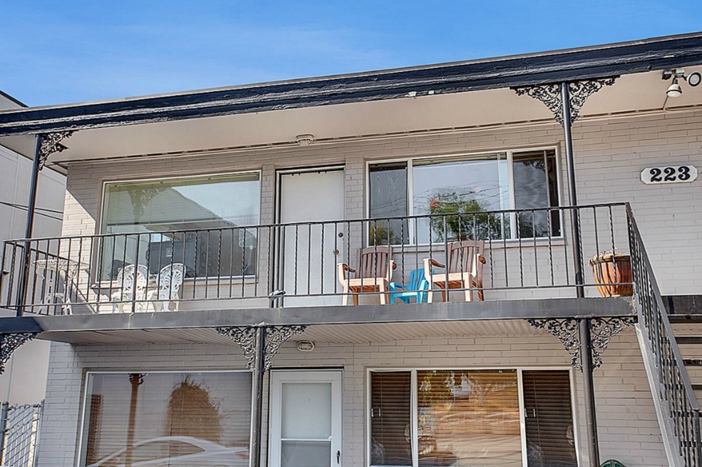 223 Dayton St unit 7, Edmonds, WA 98020 - photo 1