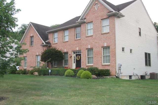 156 Robert Dr, Allentown, PA 18104 - photo 1