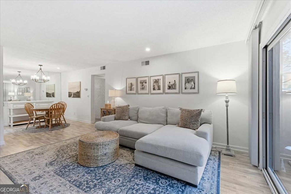 6851 Roswell Rd unit J14, Sandy Springs, GA 30328 - photo 1