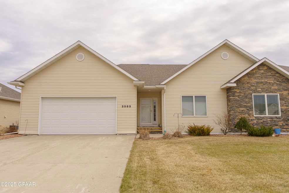 Pending $399,900
