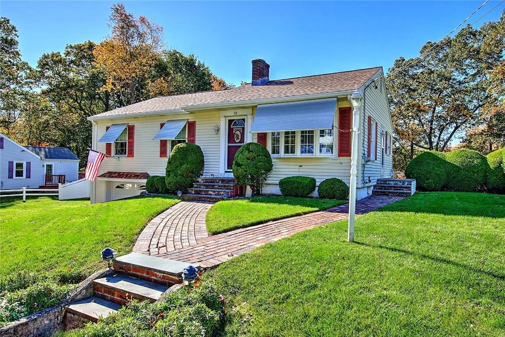 98 Iroquois Rd, Cumberland, RI 02864 - photo 1