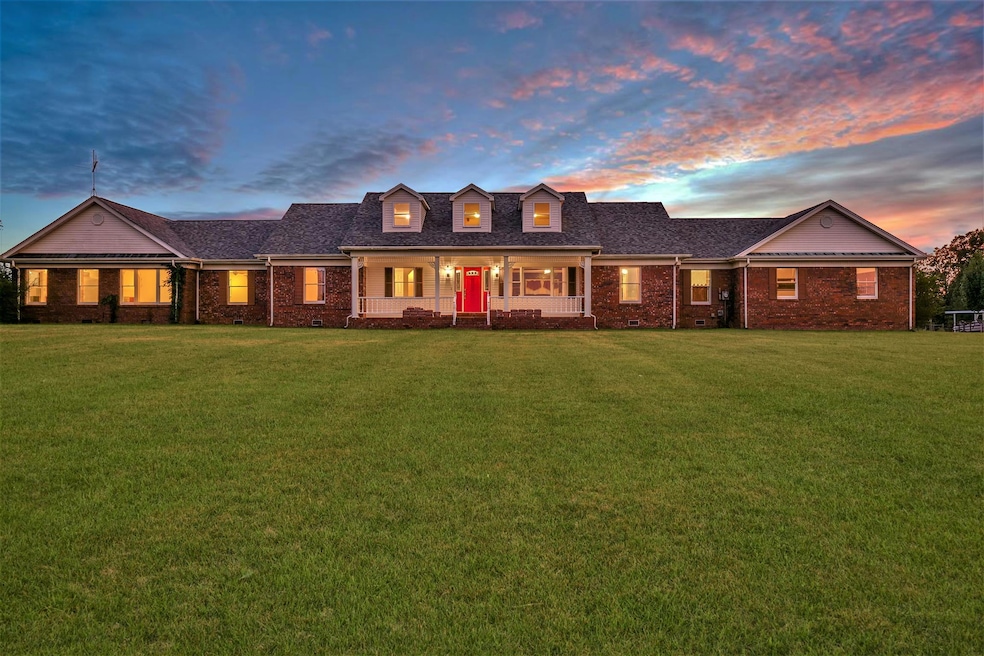 1524 Highway 130 E, Shelbyville, TN 37160 - photo 1