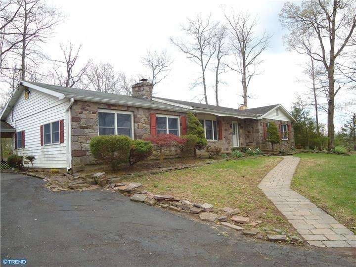 569 Deep Run Rd, Perkasie, PA 18944 - photo 1