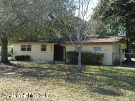 2234 Burpee Dr W, Jacksonville, FL 32210 - photo 1