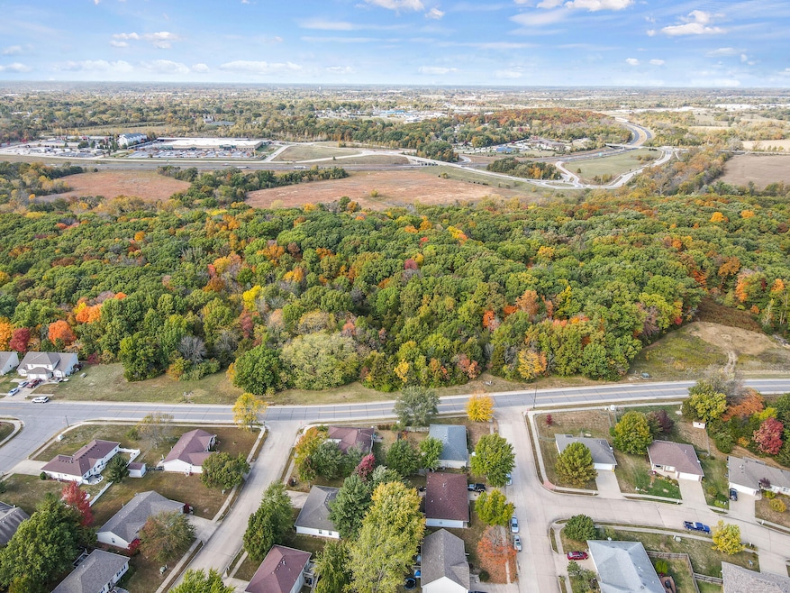 1813 Hanover Blvd, Columbia, MO 65202 - photo 1