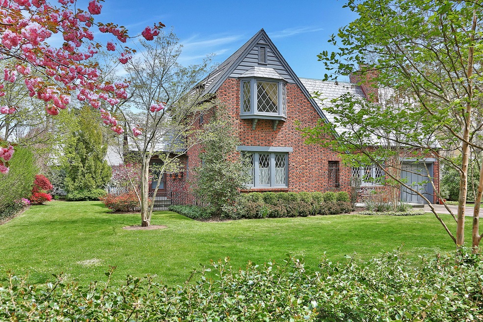 3 Monmouth Ave., Rumson NJ 07760