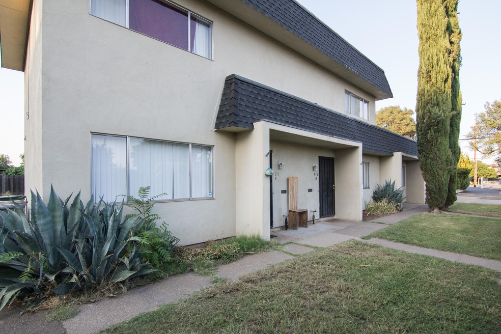 970 Linda Ln, Redding, CA 96002 - photo 1