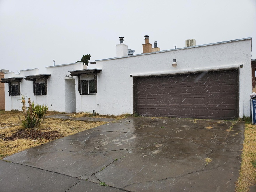 10621 Springwood Dr unit A, El Paso, TX 79935 - photo 1