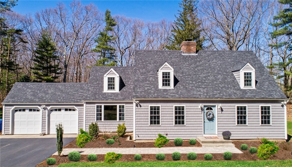 901 Scituate Ave, Cranston, RI 02921 - photo 1