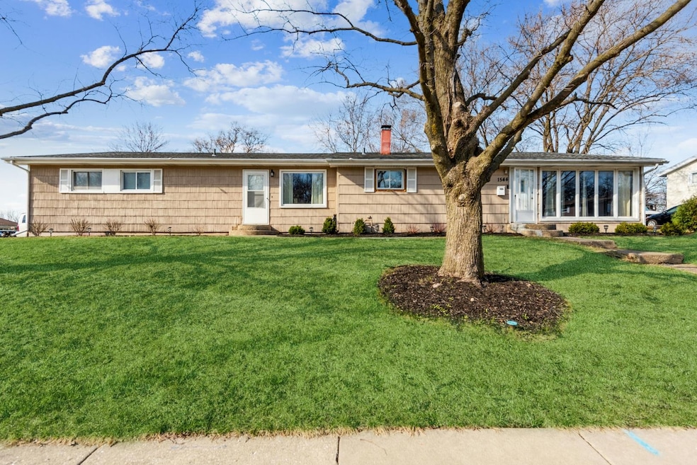1544 Amarillo Dr, Carpentersville, IL 60110 - photo 1