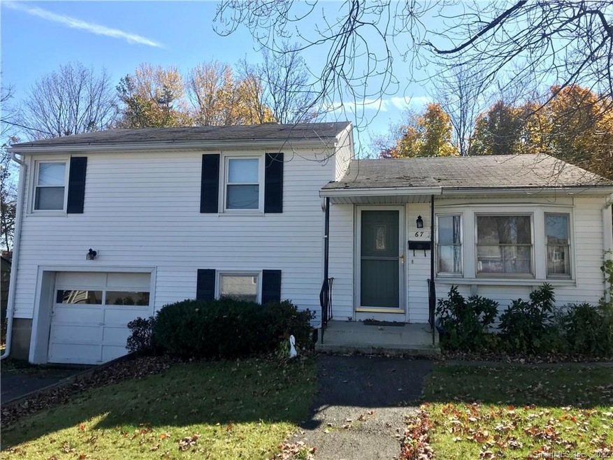 67 Cronin Dr, Waterbury, CT 06708 - photo 1