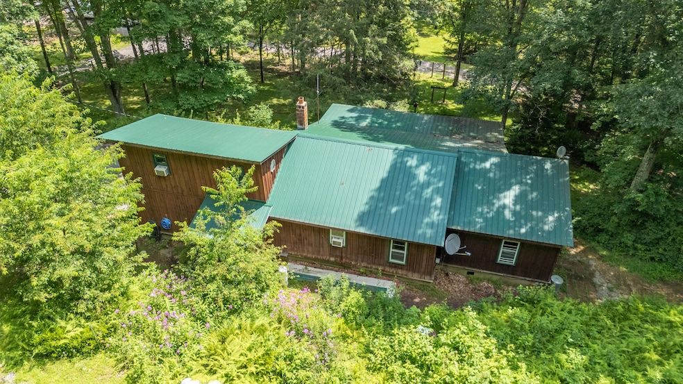 23 Standardbred St, Dunmore, WV 24934 - photo 1