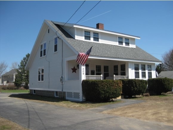 209 Pembroke St, Pembroke, NH 03275 - photo 1