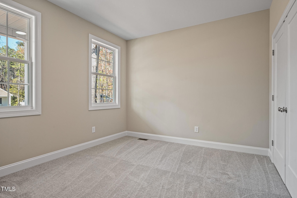 0Jasmine-3rdBedroom2