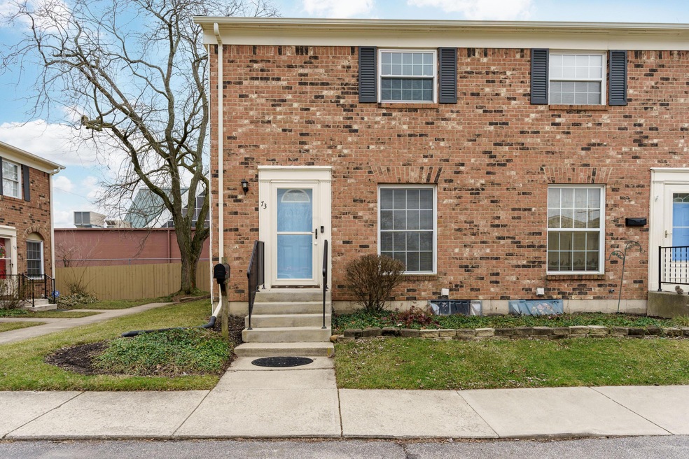 73 Tarryton Ct W_03