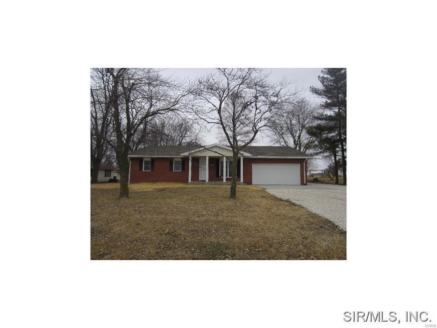 23426 W County Rd, Jerseyville, IL 62052 - photo 1