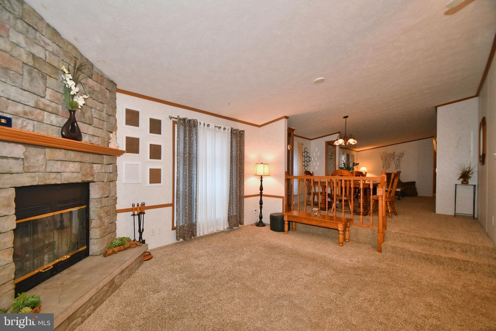 19 Thomas Ln, Edgemere, MD 21219 - photo 1