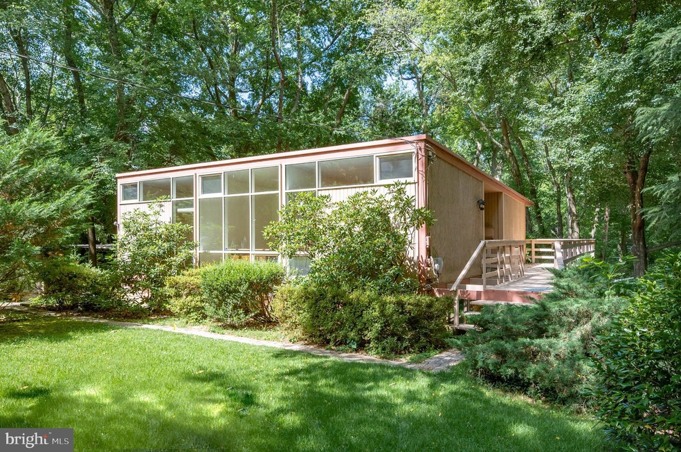 7416 Rebecca Dr, Alexandria, VA 22307 - photo 1