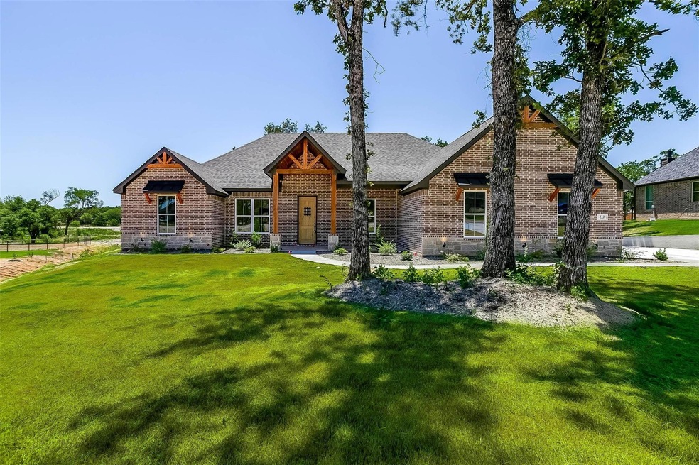 512 Ford Flats, Springtown, TX 76082 - photo 1