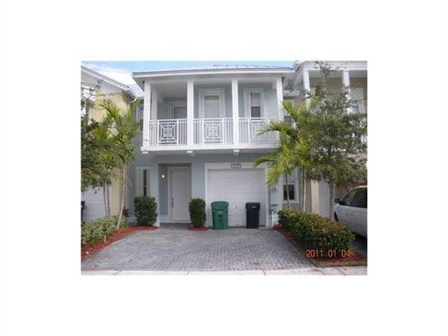 7439 NW 107th Place unit 106, Doral, FL 33178 - photo 1