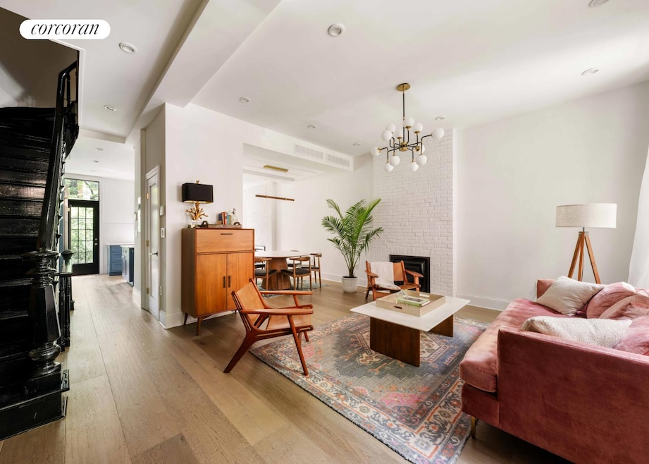 For Sale $4,250,000 • Co-Listing Agent