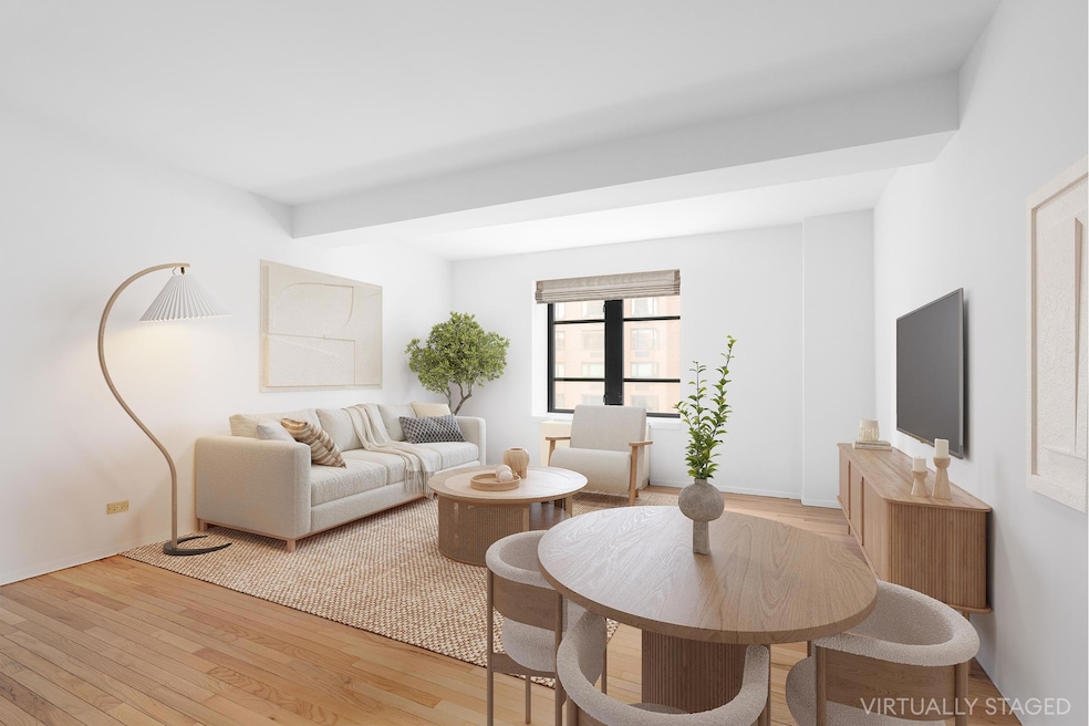 For Sale $899,000 • Co-Listing Agent