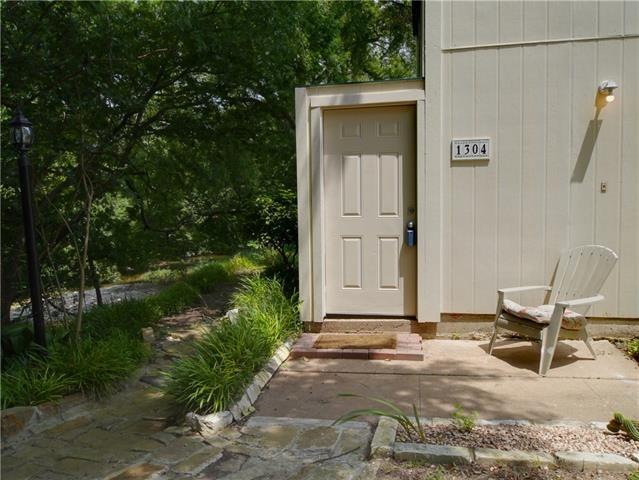6718 Silvermine Dr unit 1304, Austin, TX 78736 - photo 1