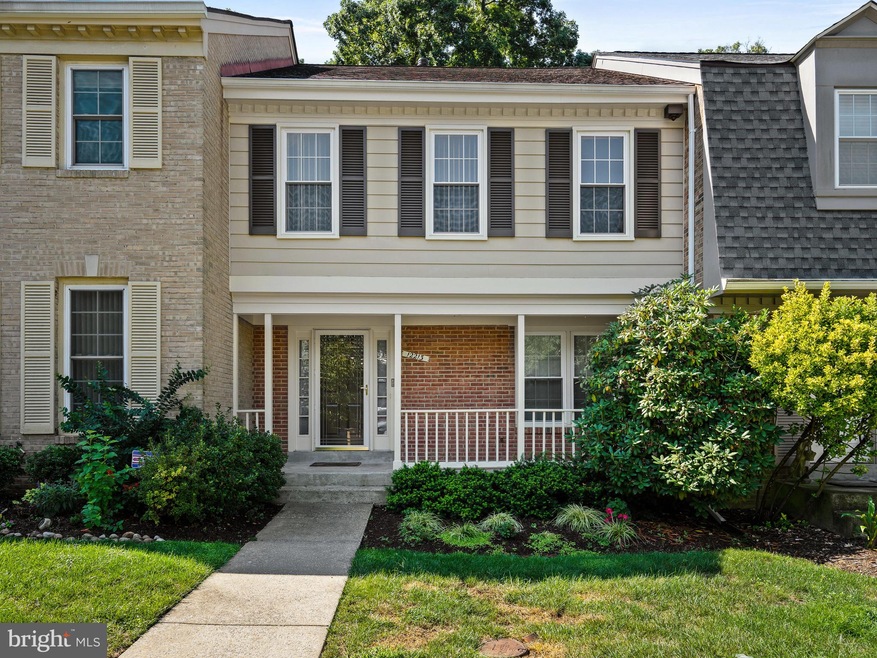 12213 Tildenwood Dr, Rockville, MD 20852 - photo 1