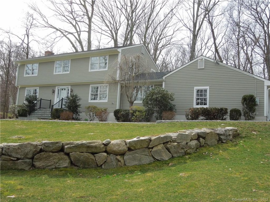 94 Country Club Rd, Stamford, CT 06903 - photo 1