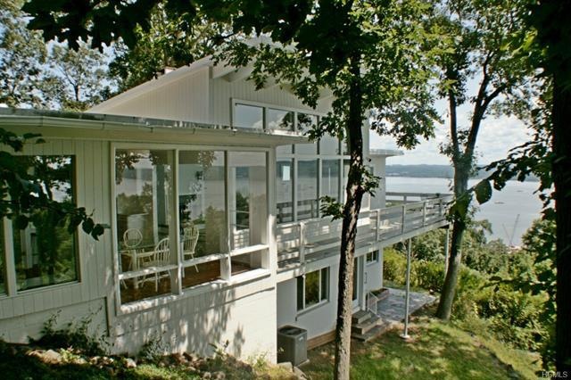 5 Tweed Blvd, Nyack, NY 10960 - photo 1