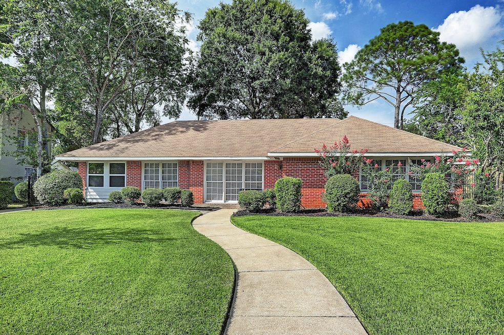3709 Parkwood Dr, Houston, TX 77021 - photo 1