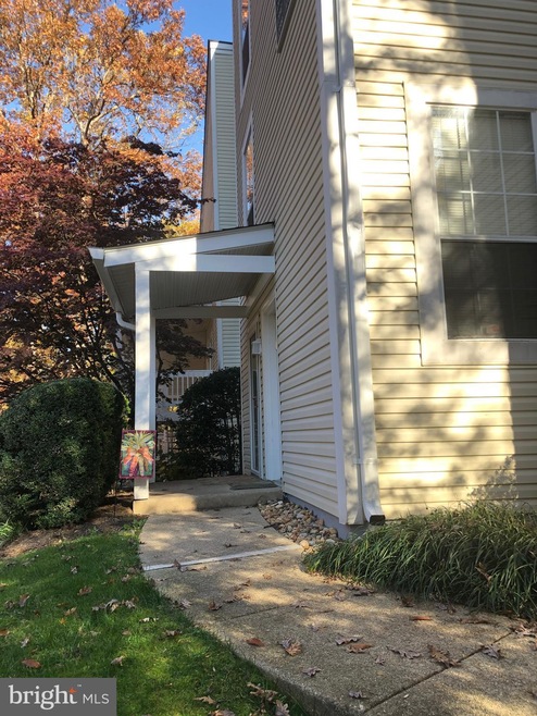 12197 Cardamom Dr, Woodbridge, VA 22192 - photo 1