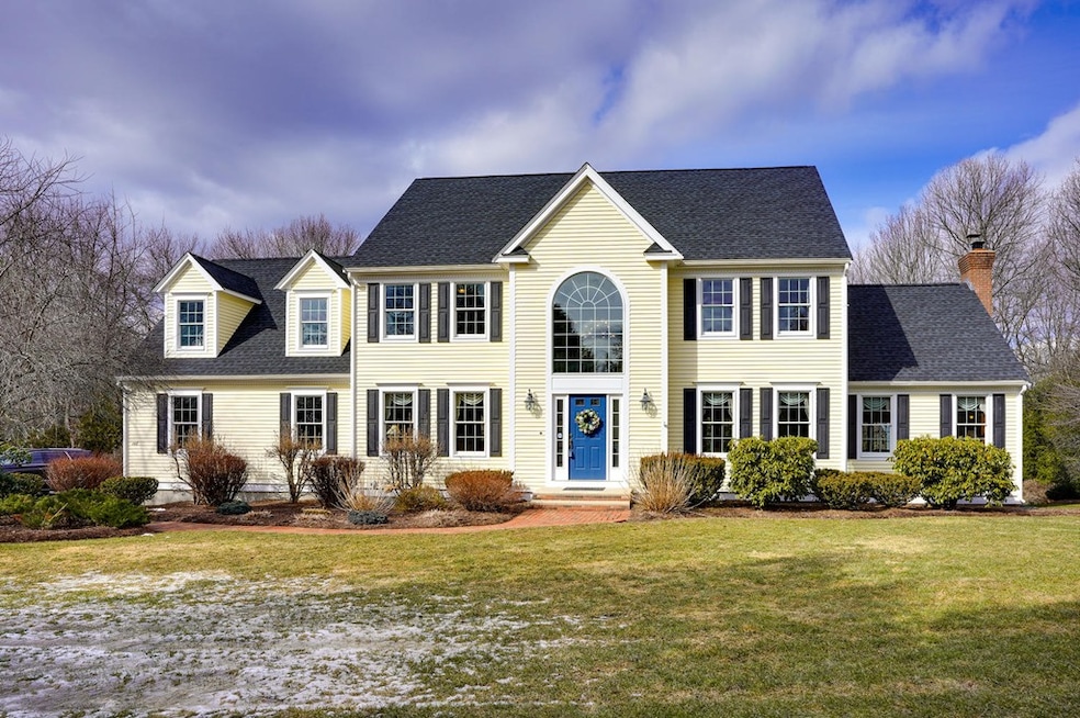 148 Pleasant St, Northborough, MA 01532 - photo 1